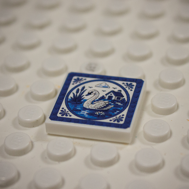 Printed Part - 2X2 Tile - Swan with Blue Rim