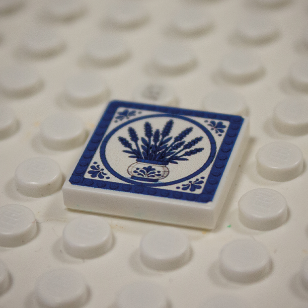 Printed Part - 2X2 Tile - Lavender in Vase with Blue Rim