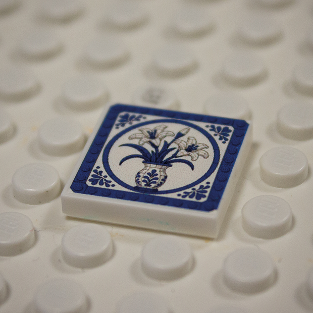 Printed Part - 2X2 Tile - Campanula in Vase with Blue Rim