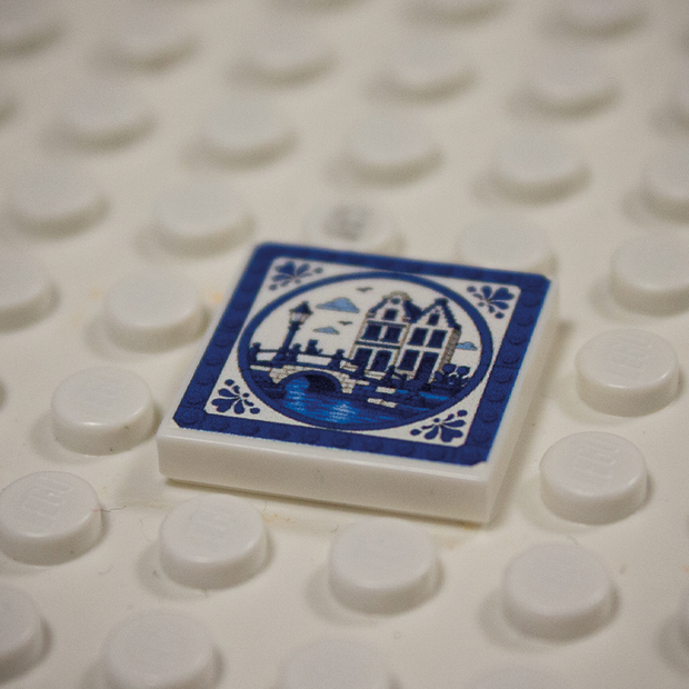 Printed Part - 2X2 Tile - Canal house with Blue Border