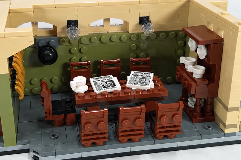 Alternative Sticker for Set 21373 - Wayne Manor (Downton Abbey)