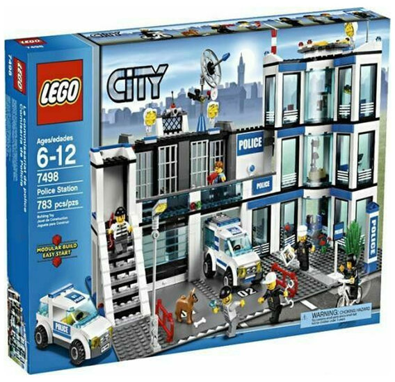 Lego Set 7498 - Police Station