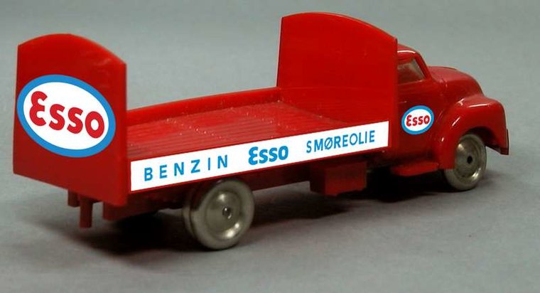 Set 251 - 1-87 Esso Bedford Truck (1956)