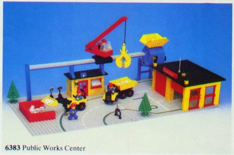 Lego Set 6383 - Public Works Center (1981)
