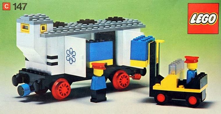 LEGO 147 - Refrigerated car with forklift