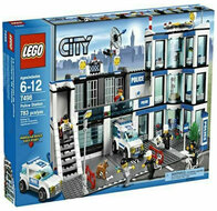 Lego Set 7498 - Police Station