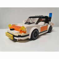 Rebrickable MOC-61848 - Porsche 911 Dutch Highway Police by Cooter78NL